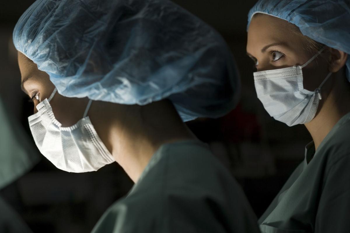 Two surgeons in an operating room